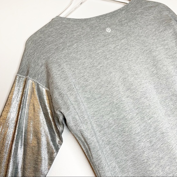 lululemon athletica Tops - Lululemon Gray w/ Silver Sleeves Top Size 10 Large